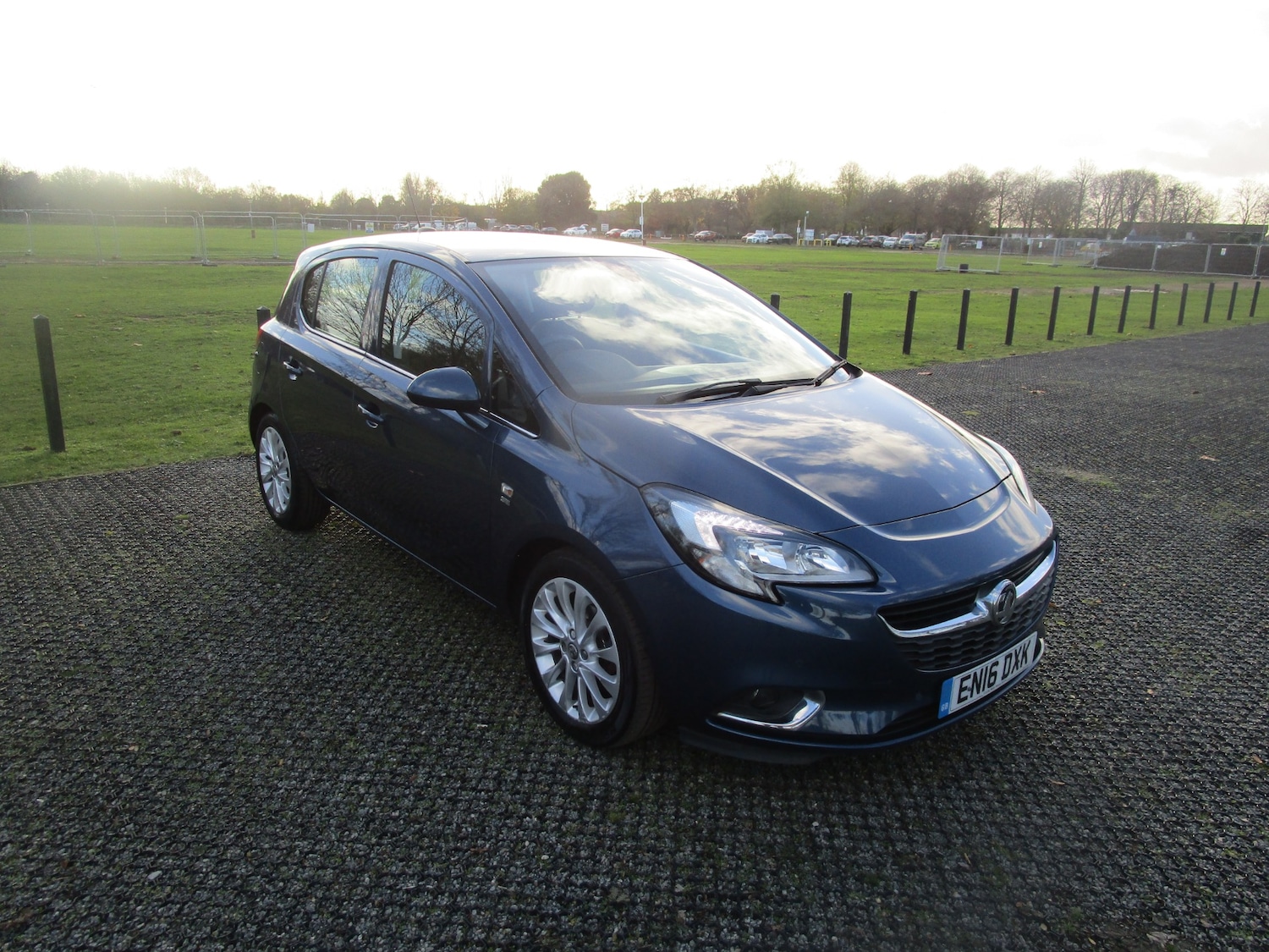 Used Vauxhall Corsa 2016 for sale - 76736601: Photo 1