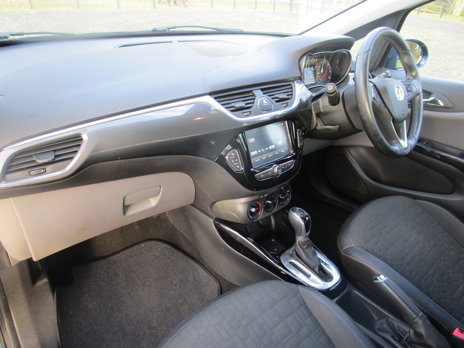 Used Vauxhall Corsa 2016 for sale - 76736601: Photo 5