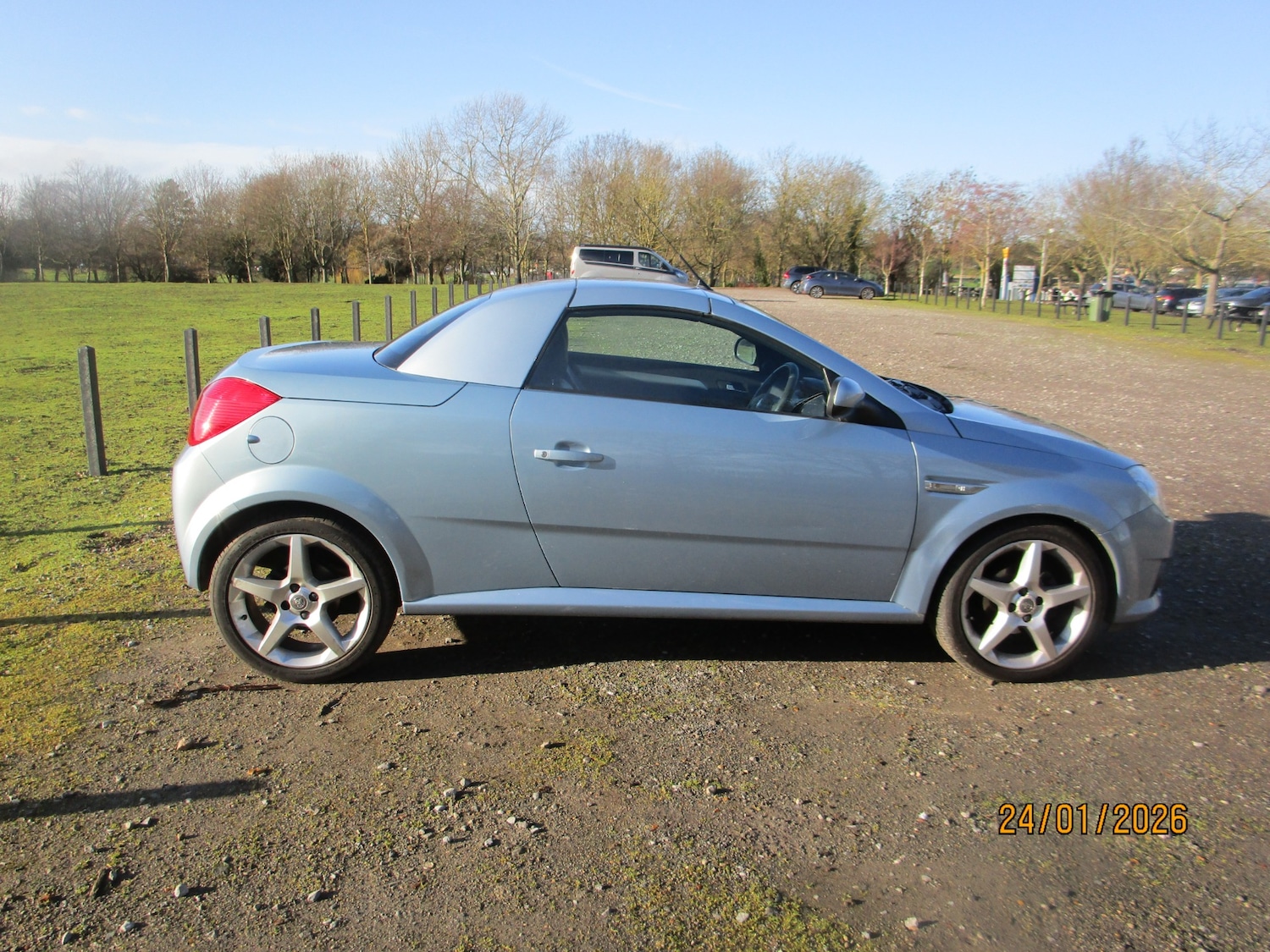 Used Vauxhall Tigra 2007 for sale - 77311310: Photo 11