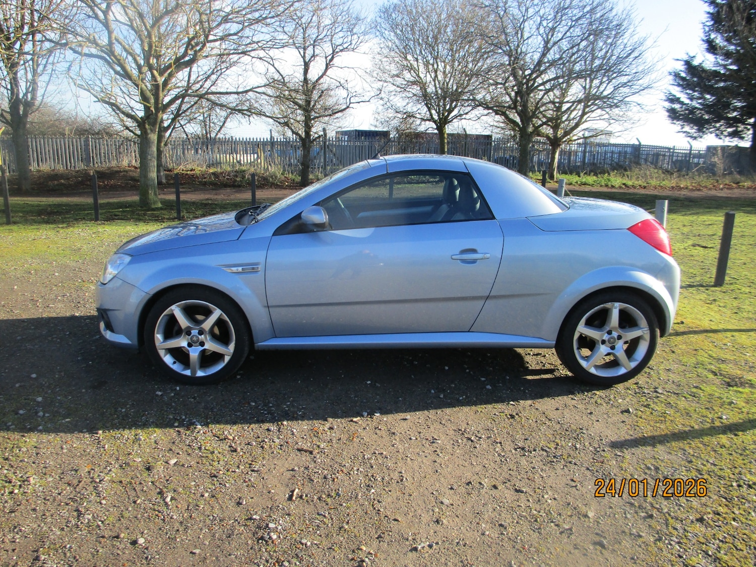 Used Vauxhall Tigra 2007 for sale - 77311310: Photo 13