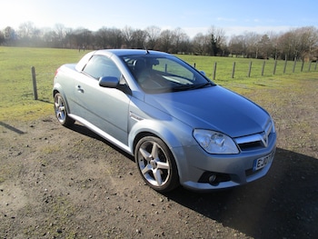 Used Vauxhall Tigra 2007 for sale - 77311310: Photo