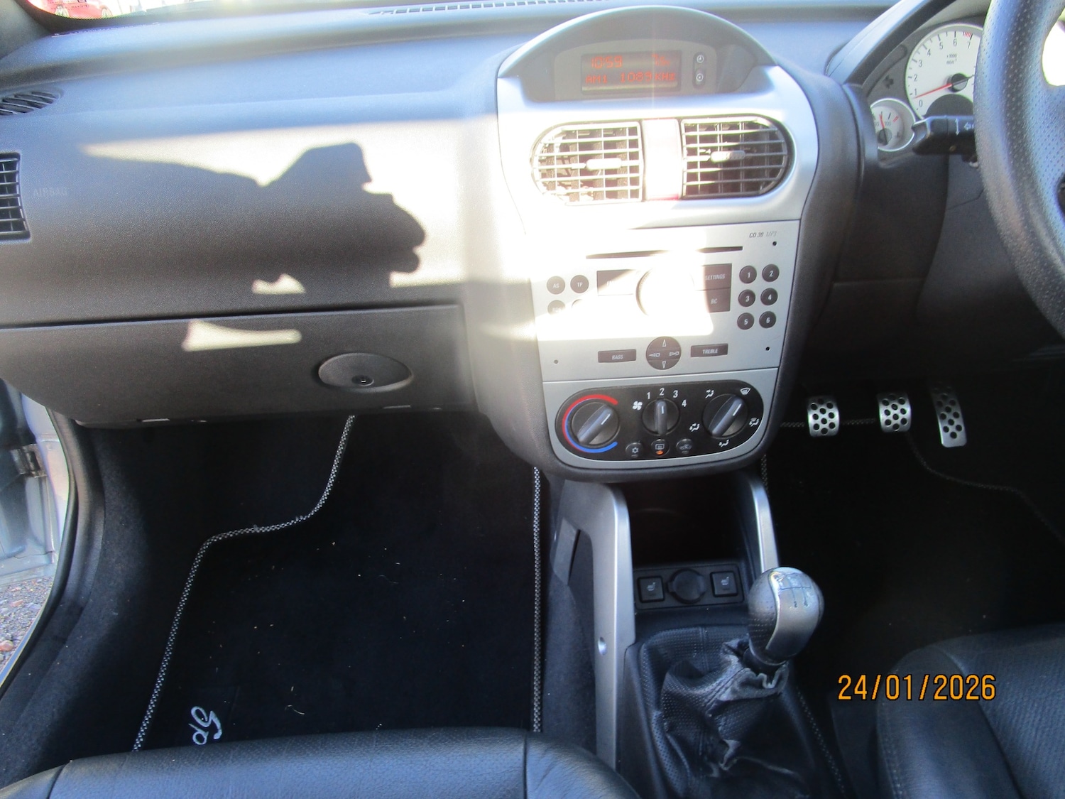 Used Vauxhall Tigra 2007 for sale - 77311310: Photo 6