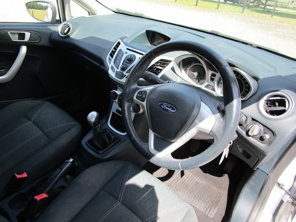 Used Ford Fiesta 2011 for sale - 74793773: Photo 17
