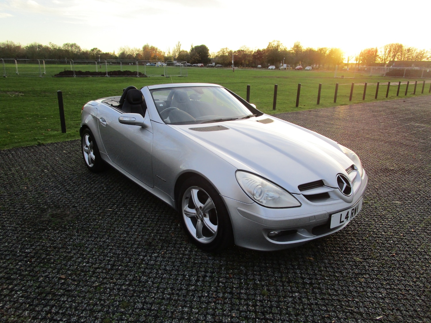 Used Mercedes-Benz SLK 2005 for sale - 76588402: Photo 1