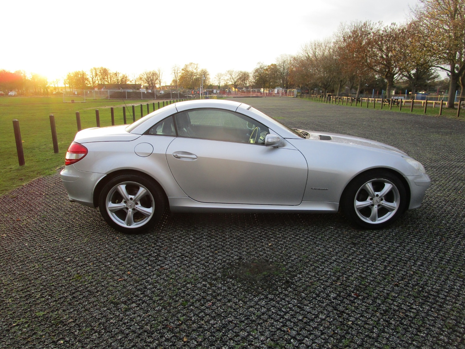 Used Mercedes-Benz SLK 2005 for sale - 76588402: Photo 11