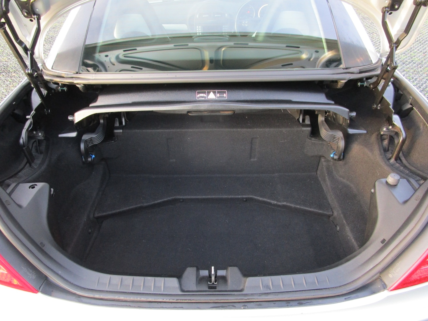 Used Mercedes-Benz SLK 2005 for sale - 76588402: Photo 16