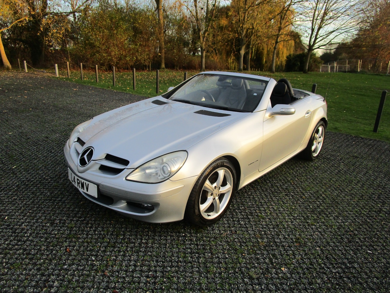 Used Mercedes-Benz SLK 2005 for sale - 76588402: Photo 4