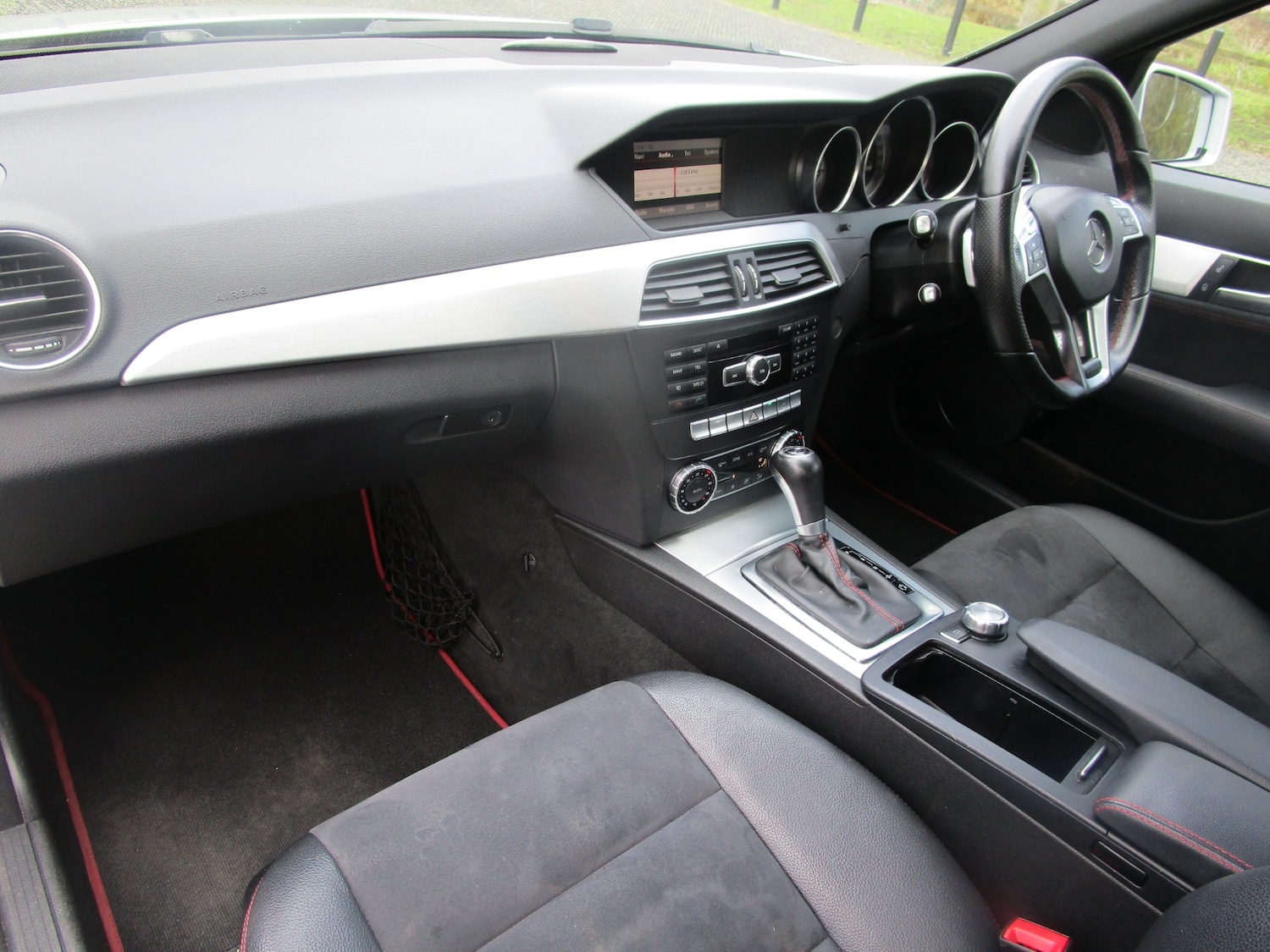 Used Mercedes-Benz C Class 2013 for sale - 77542547: Photo 5