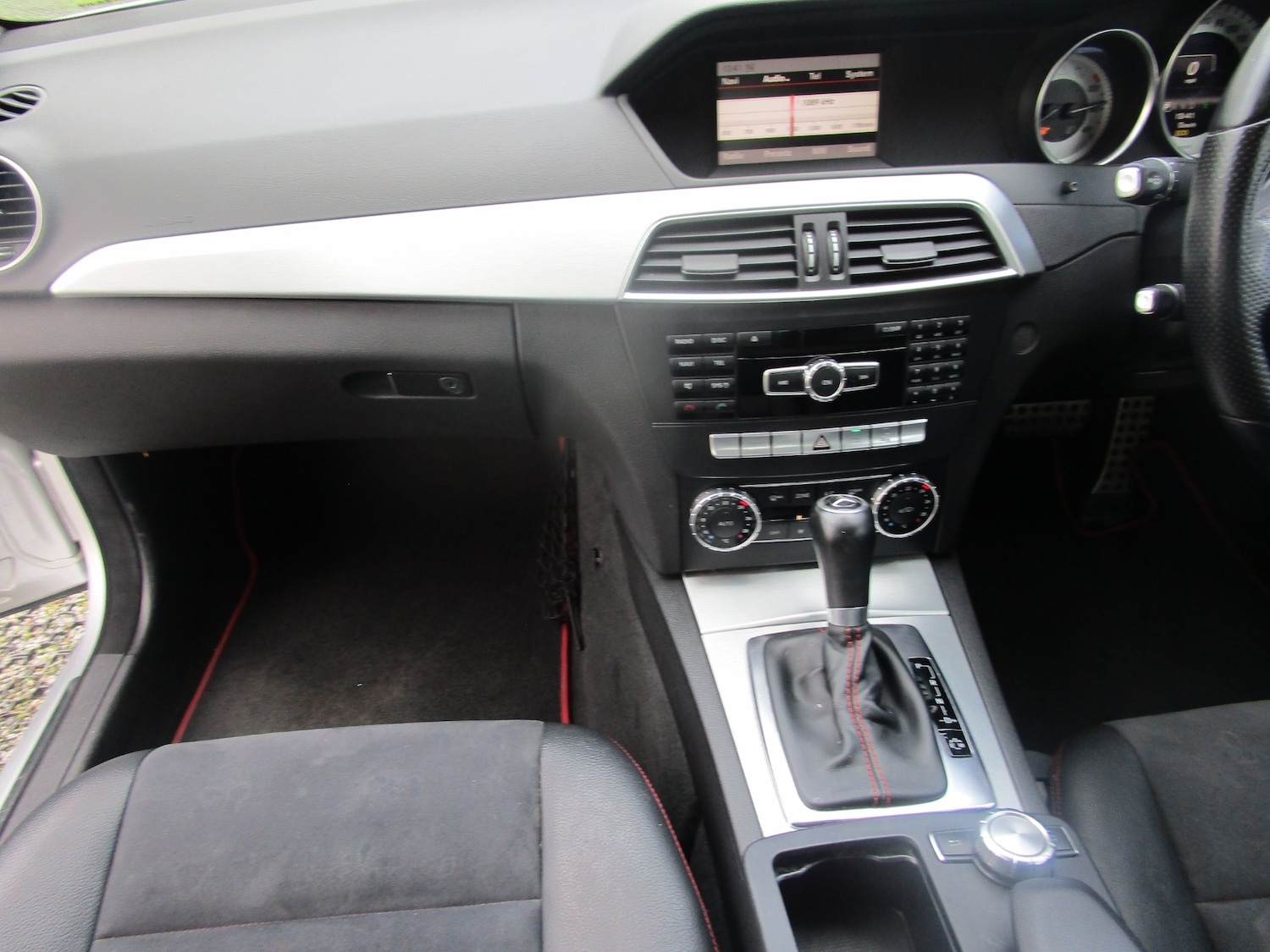 Used Mercedes-Benz C Class 2013 for sale - 77542547: Photo 6