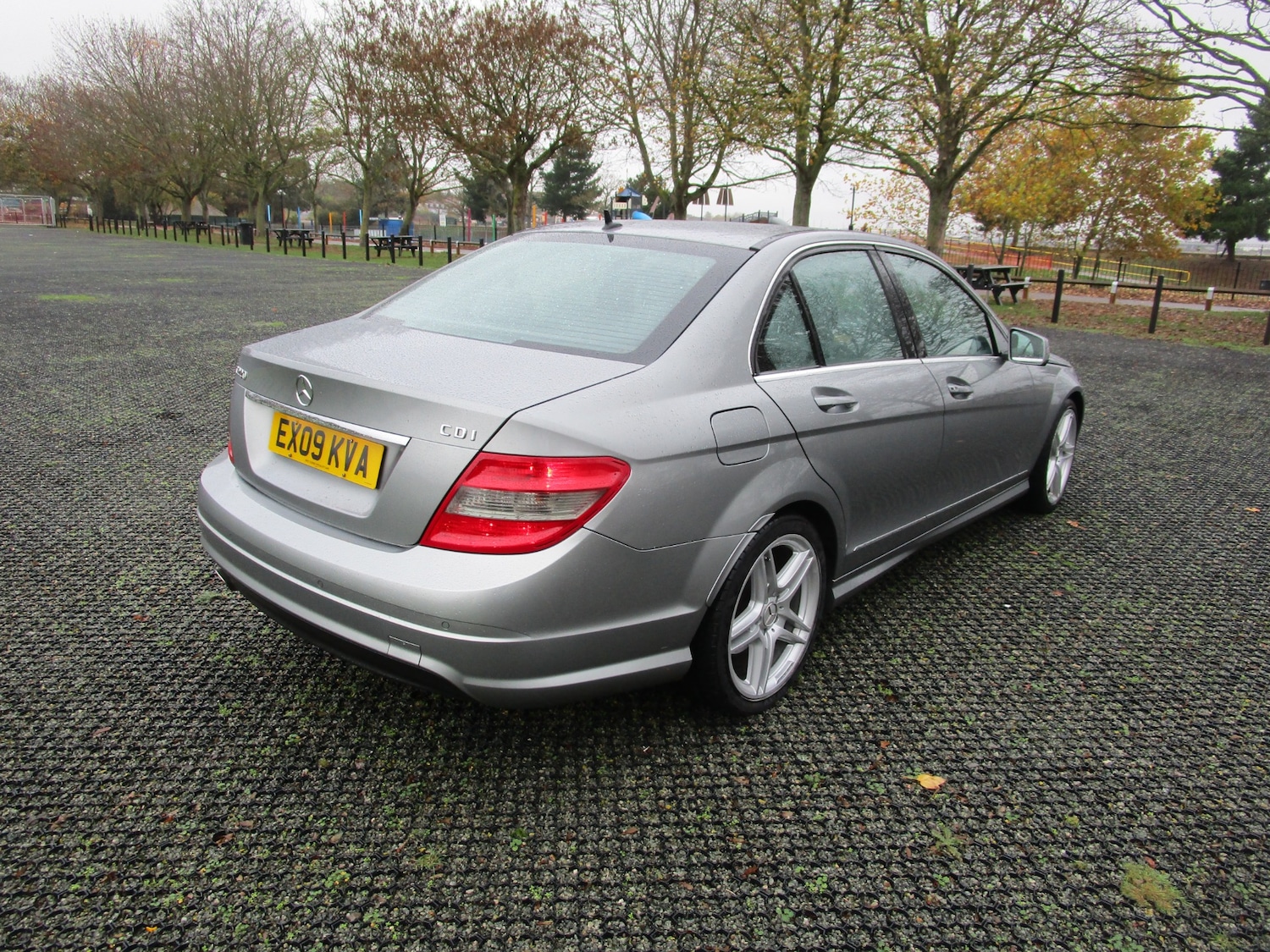 Used Mercedes-Benz C Class 2009 for sale - 76531453: Photo 2