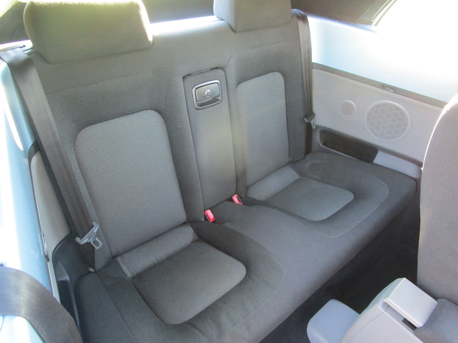 Used Volkswagen Beetle 2005 for sale - 77974011: Photo 18