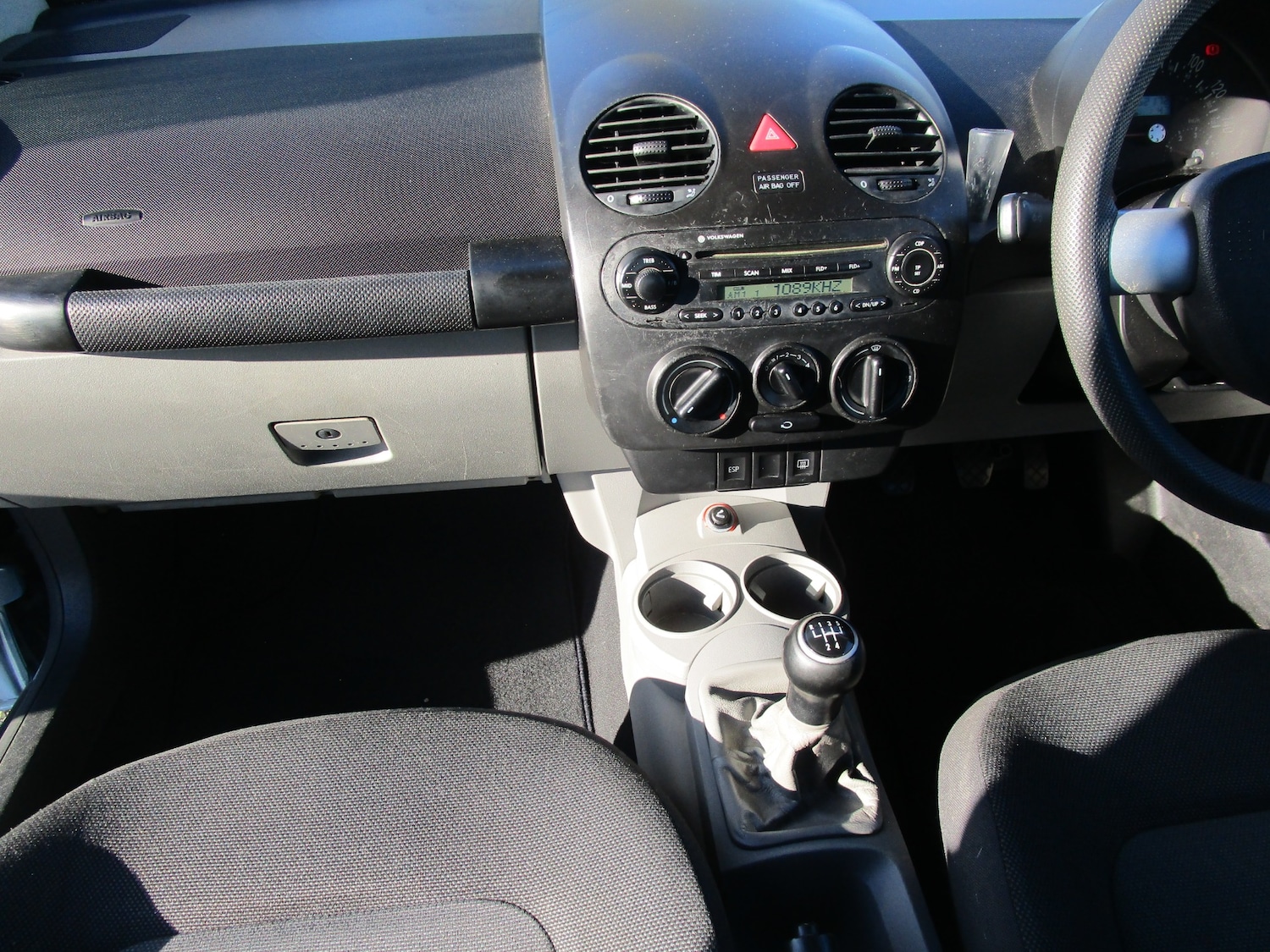 Used Volkswagen Beetle 2005 for sale - 77974011: Photo 6