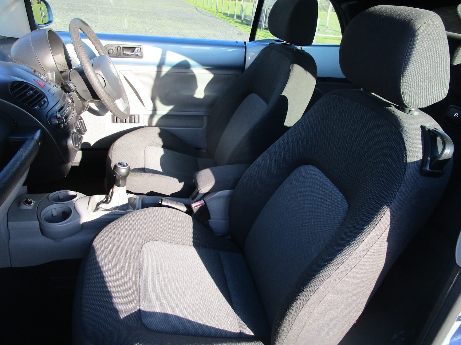 Used Volkswagen Beetle 2005 for sale - 77974011: Photo 7