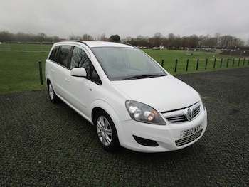 2012 (12) - 1.6i Exclusiv 5 door Petrol 7 seat