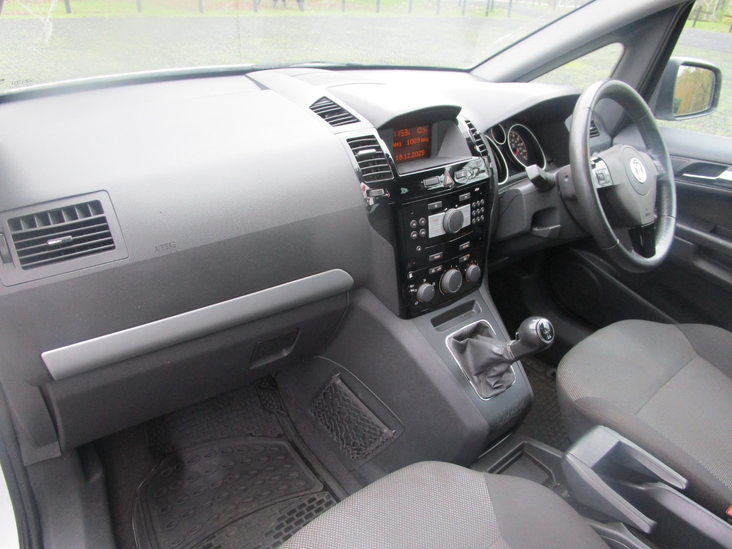 Used Vauxhall Zafira 2012 for sale - 77001600: Photo 5