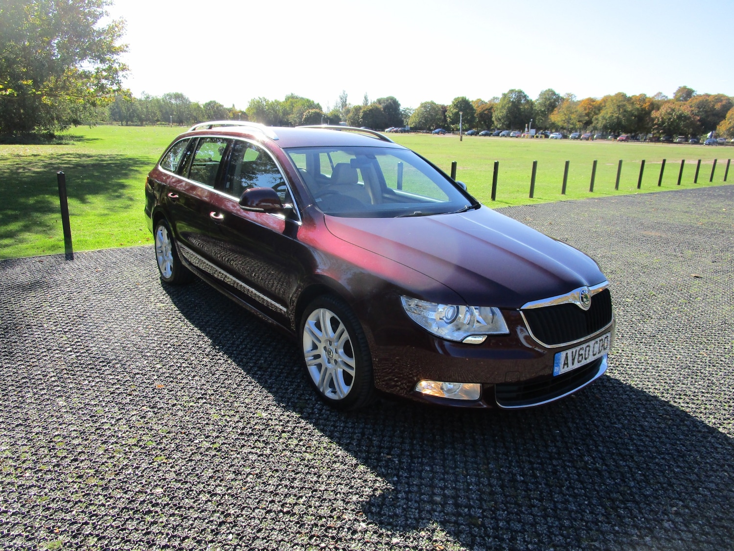 Used Skoda Superb 2010 for sale - 76182413: Photo 1