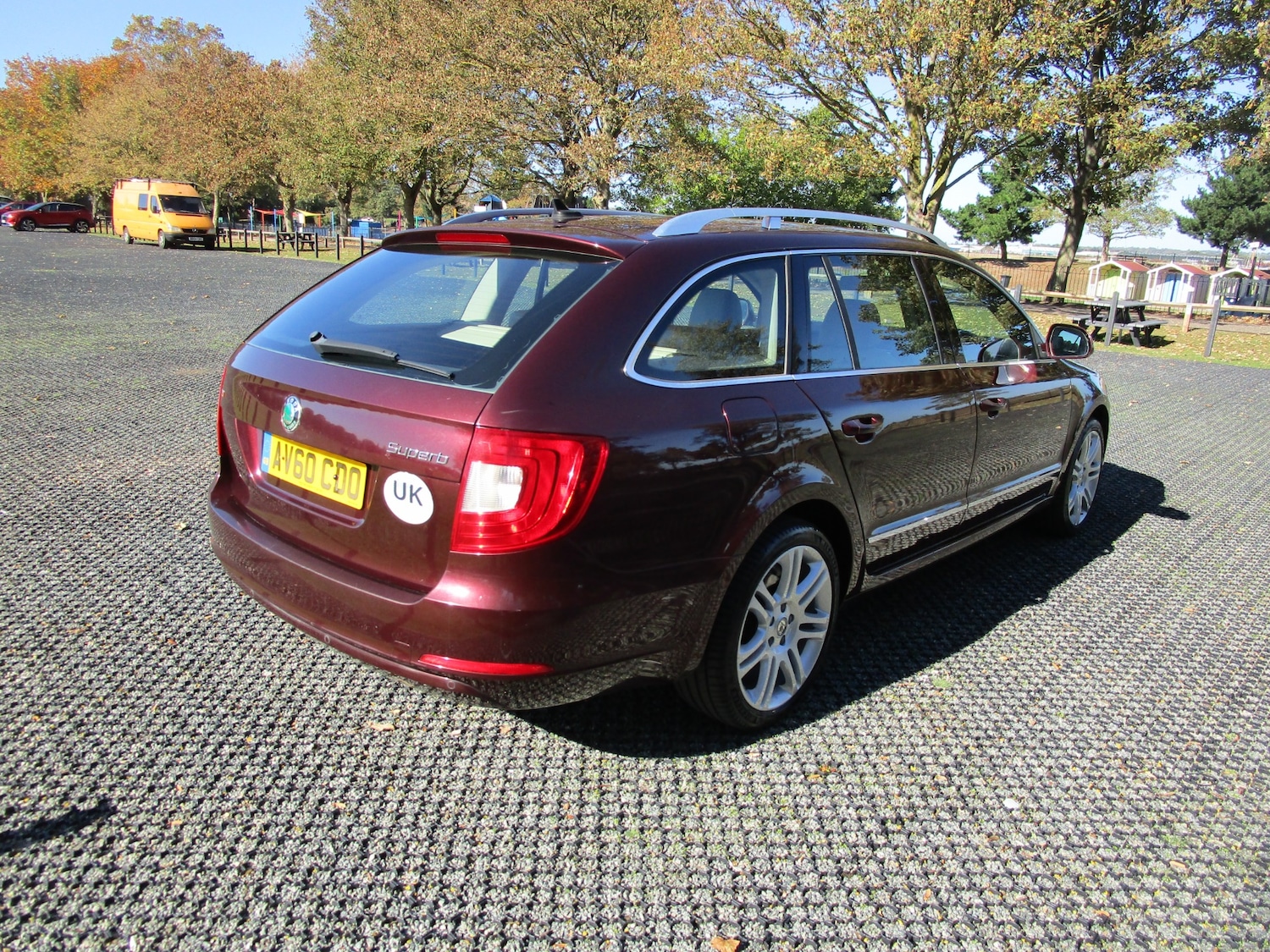 Used Skoda Superb 2010 for sale - 76182413: Photo 2