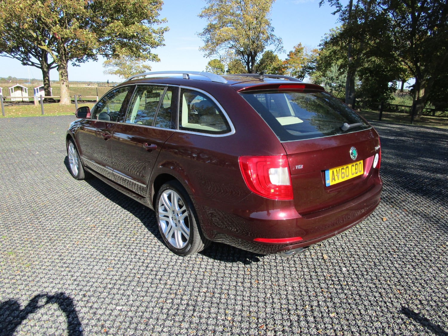 Used Skoda Superb 2010 for sale - 76182413: Photo 3