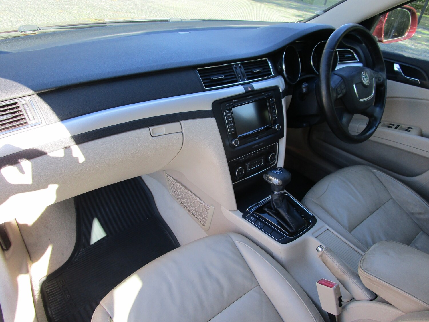 Used Skoda Superb 2010 for sale - 76182413: Photo 5