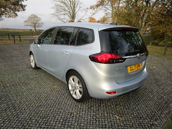 Used Vauxhall Zafira 2017 for sale - 76436498: Photo