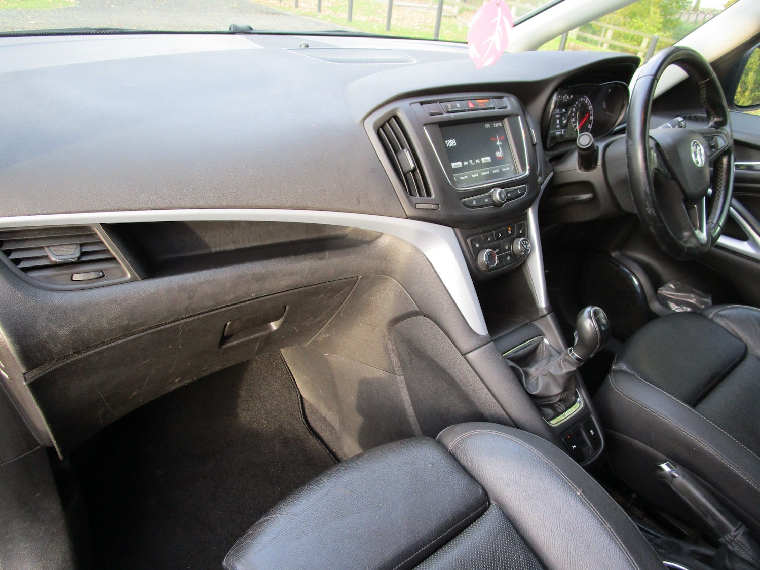 Used Vauxhall Zafira 2017 for sale - 76436498: Photo 5