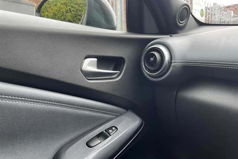 Used Nissan Juke 2021 for sale - 75930105: Photo 45