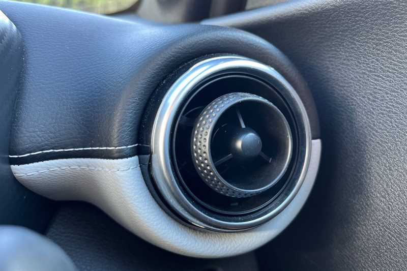 Used Nissan Juke 2022 for sale - 76176421: Photo 41