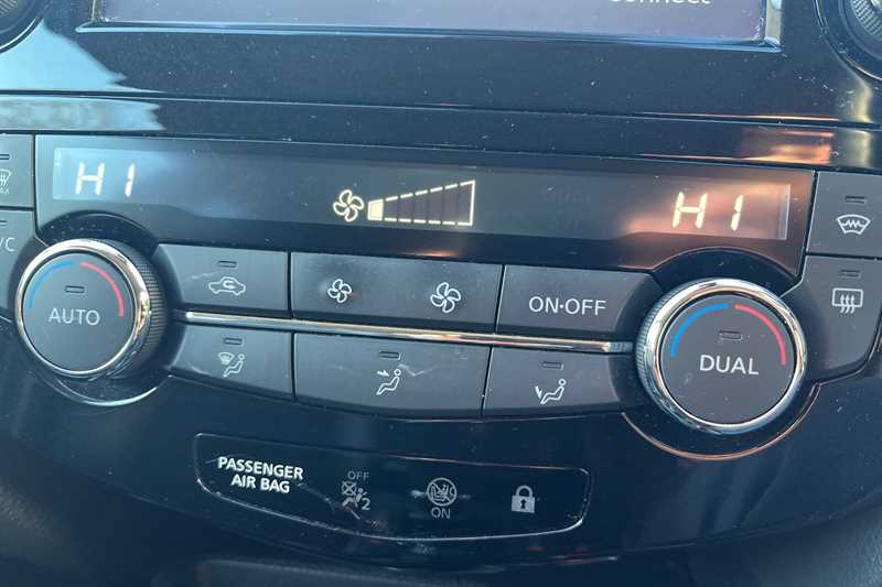 Used Nissan Qashqai 2018 for sale - 76636144: Photo 13