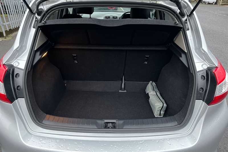 Used Nissan Pulsar 2018 for sale - 77414124: Photo 20