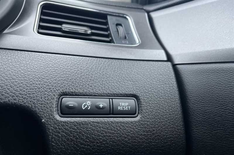 Used Nissan Pulsar 2018 for sale - 77414124: Photo 42