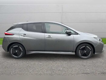 Used Nissan Leaf 2022 for sale - 77674094: Photo