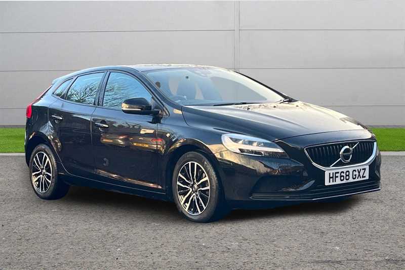 Used Volvo V40 2018 for sale - 76754821: Photo 1