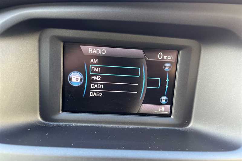 Used Volvo V40 2018 for sale - 76754821: Photo 11