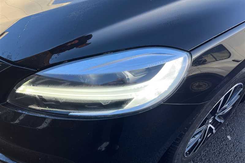 Used Volvo V40 2018 for sale - 76754821: Photo 13