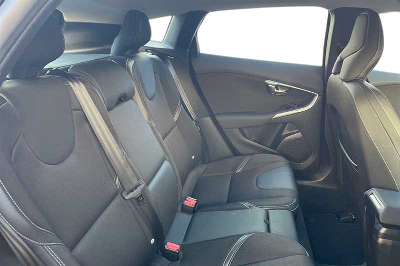 Used Volvo V40 2018 for sale - 76754821: Photo 19