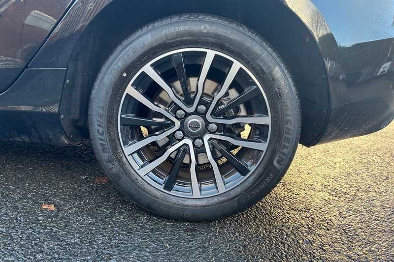 Used Volvo V40 2018 for sale - 76754821: Photo 6