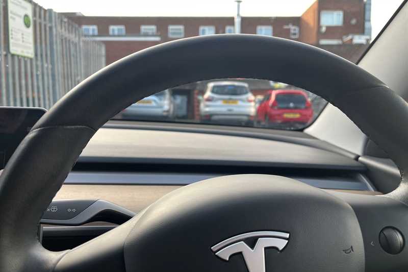 Used Tesla Model 3 2020 for sale - 76705882: Photo 14