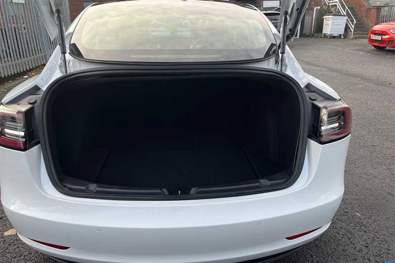 Used Tesla Model 3 2020 for sale - 76705882: Photo 20