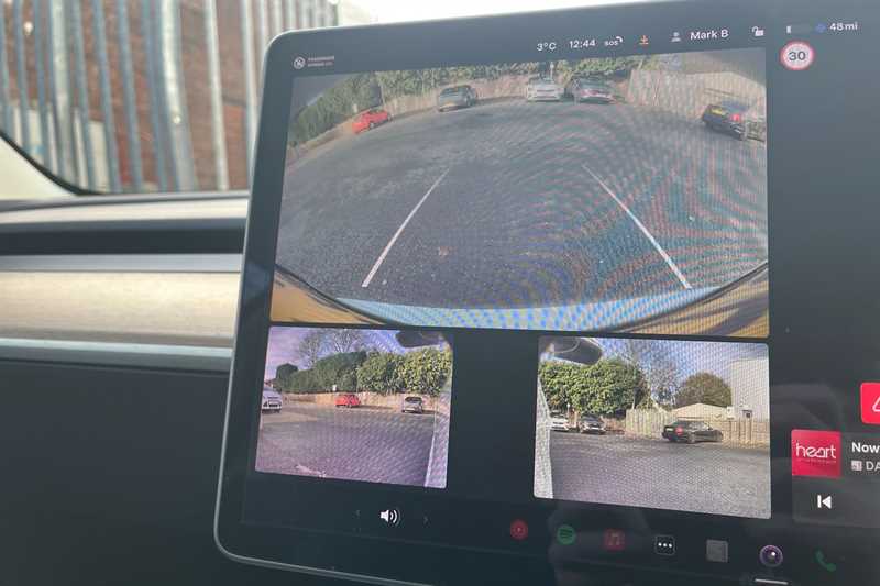 Used Tesla Model 3 2020 for sale - 76705882: Photo 24