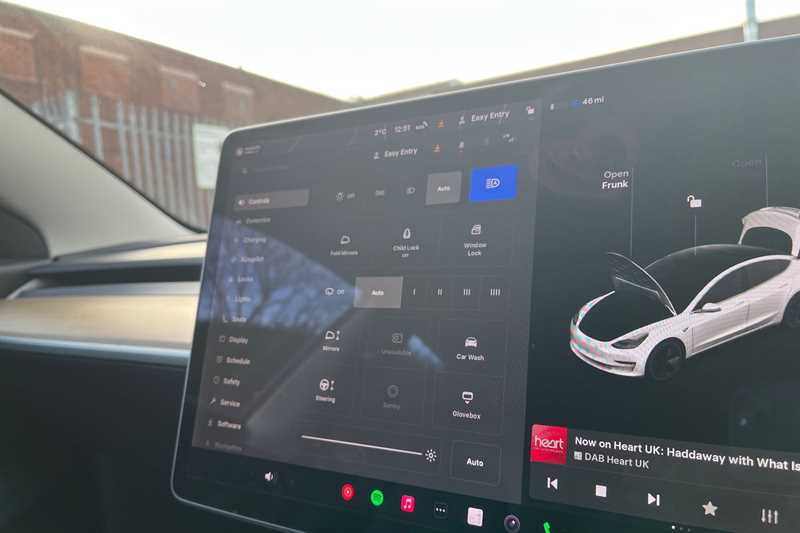 Used Tesla Model 3 2020 for sale - 76705882: Photo 29