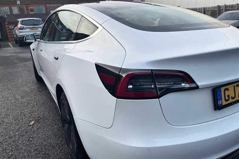 Used Tesla Model 3 2020 for sale - 76705882: Photo 42