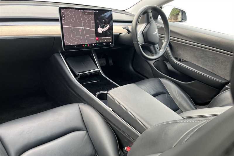 Used Tesla Model 3 2020 for sale - 76705882: Photo 7