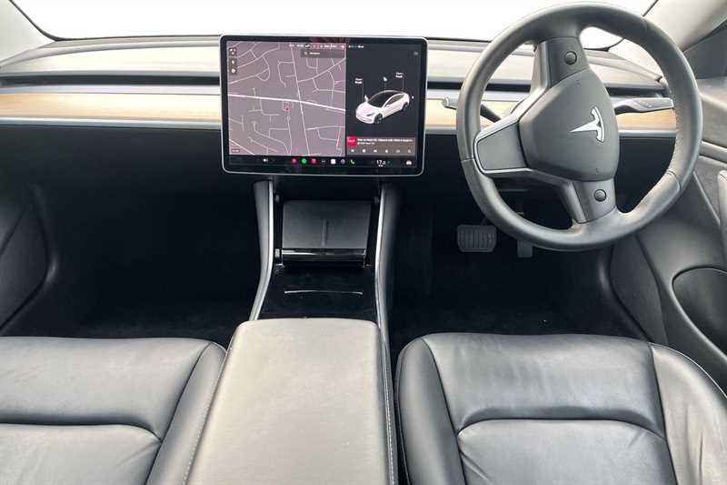 Used Tesla Model 3 2020 for sale - 76705882: Photo 9