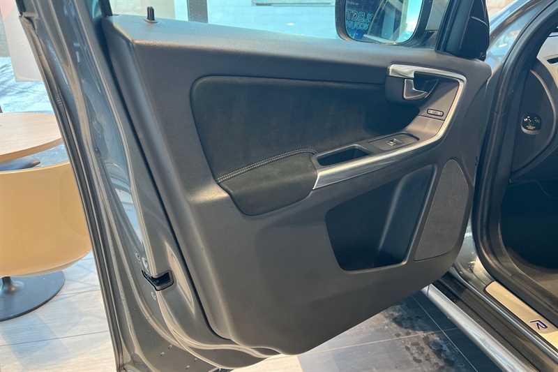 Used Volvo XC60 2016 for sale - 77093015: Photo 26