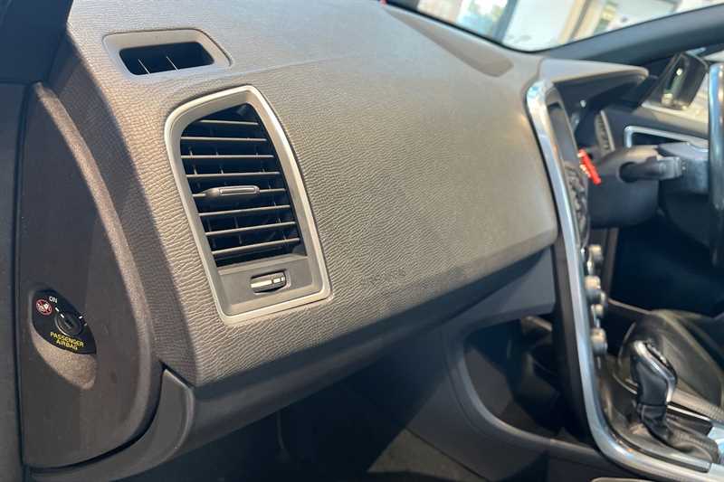 Used Volvo XC60 2016 for sale - 77093015: Photo 28