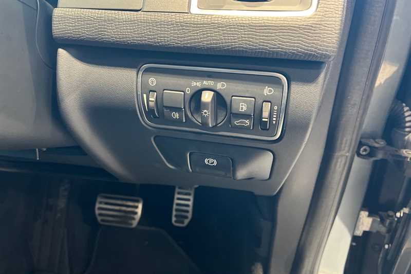 Used Volvo XC60 2016 for sale - 77093015: Photo 33