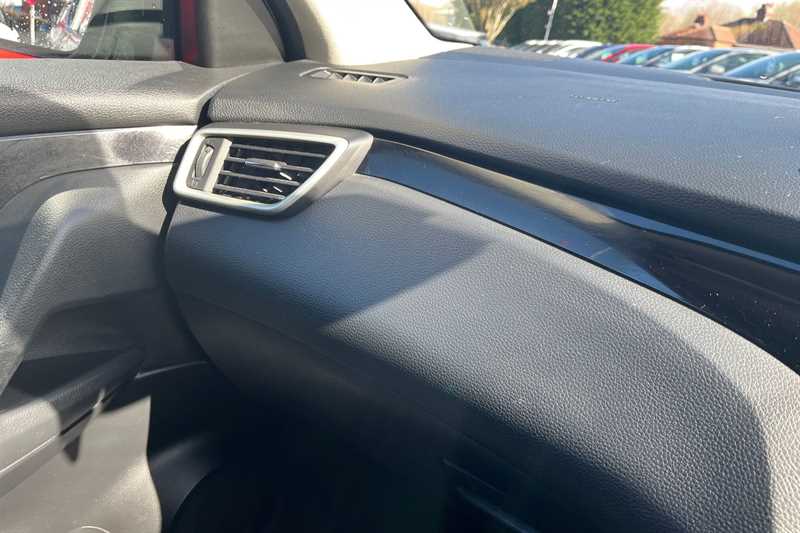 Used Nissan Qashqai 2017 for sale - 78063548: Photo 38