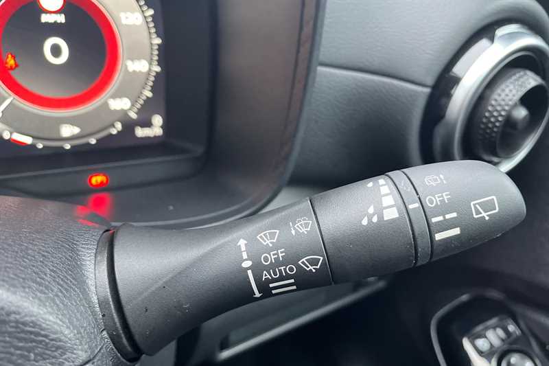 Used Nissan Juke 2025 for sale - 76954600: Photo 24