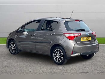 Used Toyota Yaris 2018 for sale - 79782306: Photo