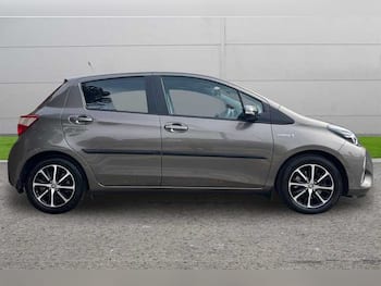 Used Toyota Yaris 2018 for sale - 79782306: Photo